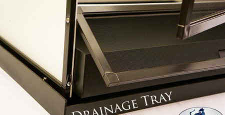 Chameleon cage drainage tray